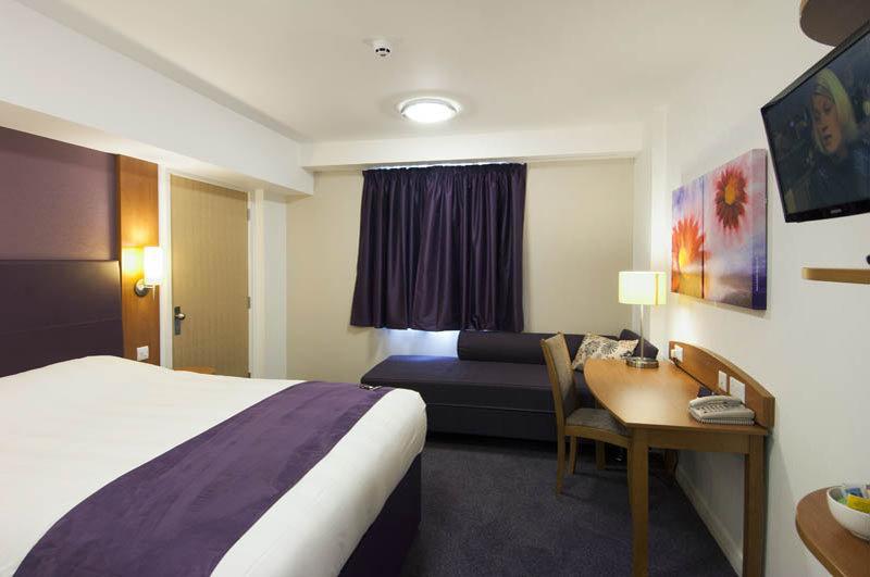 Premier Inn Гейл Екстер'єр фото