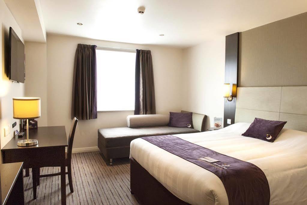 Premier Inn Гейл Екстер'єр фото