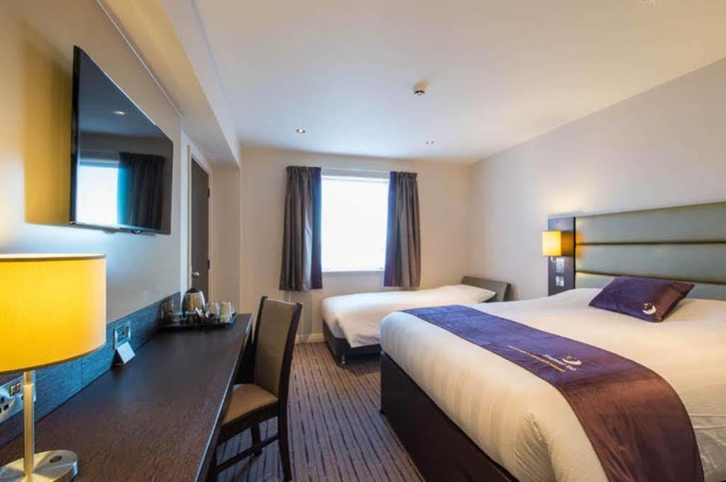 Premier Inn Гейл Екстер'єр фото